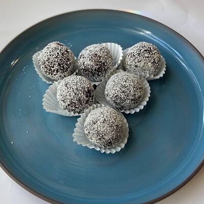 Ромовый шарик в Самовар на Минусинской по цене 85 ₽