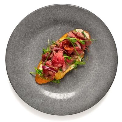 Брускетта с ростбифом в CITYBAR по цене 255 ₽