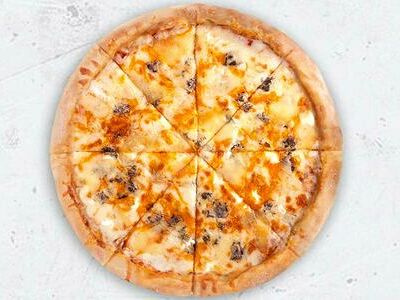 Четыре Сыра Пицца 23 см традиционное тесто в Pizza HeartPizza Hut по цене 429