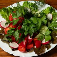 Овощная тарелка в Хинкали-Дали