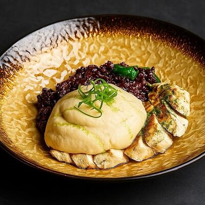 Куриное филе с черным рисом в Morioka по цене 715 ₽