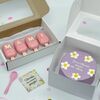 Бенто-торт Единственной маме и эскимо Чизкейк с вишней в Cosmo Сakery по цене 4590