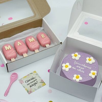 Бенто-торт Единственной маме и эскимо Чизкейк с вишней в Cosmo Сakery по цене 4590 ₽