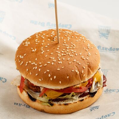 Бургер с куриным шницелем в CASPARY BRAU по цене 720 ₽