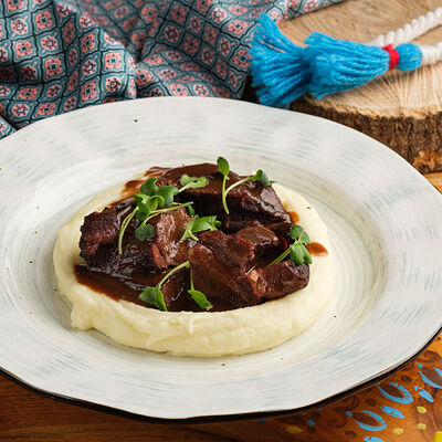 Я-Щечки говяжьи с картофельным пюре в Брат Бурят по цене 1650 ₽