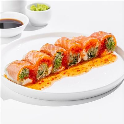 Спринг-ролл с лососем в Seabassushi по цене 1215 ₽