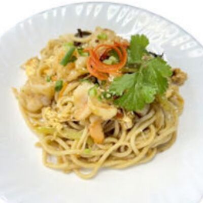 27. Жареная лапша с морепродуктами в Чайна-Рай по цене 860 ₽