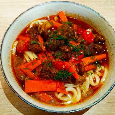 Лагман с телятиной в Papa Hop по цене 460 ₽