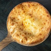 Хачапури по-имеретински в Кафе Мясо