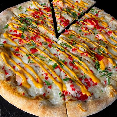 Пицца Сальмоне Бьянко в В теме вкуса по цене 745 ₽