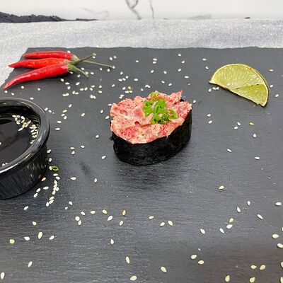 Гункан с тунцом в Ninja sushi по цене 176 ₽