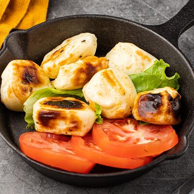 Сыр на мангале в Лори кафе по цене 570 ₽