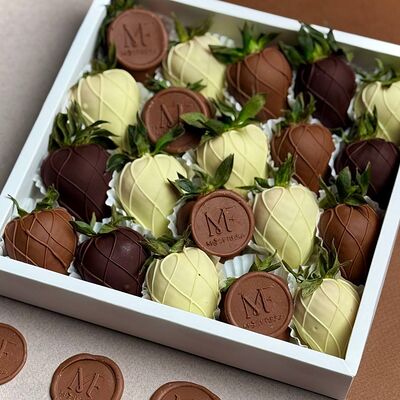 Клубника в шоколаде Шоколадная россыпь М в Mosfresa по цене 3290