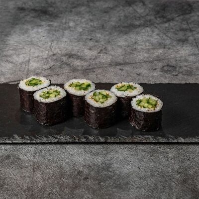 Мини-ролл Огурец в Тбилисский уголок по цене 200 ₽