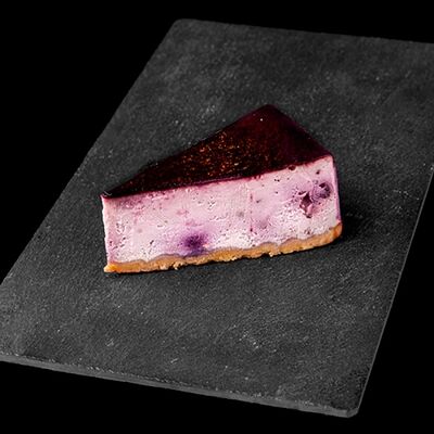 Чизкейк черничныйв Мируки & Итальяно по цене 380 ₽