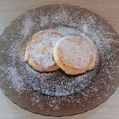 Сырники творожные в Вкусное место по цене 90 ₽