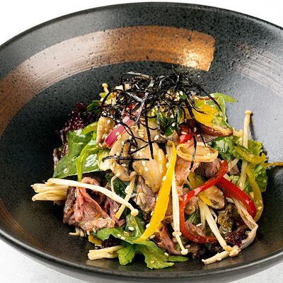 Теплый салат с говядиной в Раменная Ru-Rik по цене 950 ₽