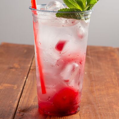 Клубничный лимонад в Кофта по цене 249 ₽