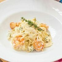 Спагетти Блю чиз с креветками в Луиджи & Тосё