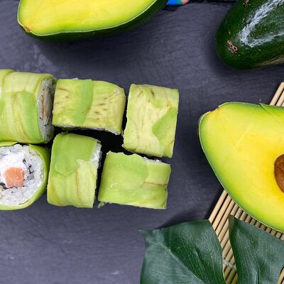 Авокадо-ролл в Гастробар DOM по цене 470