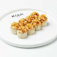 Запечённый с лососем в Kuji Sushi