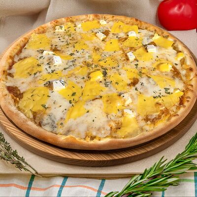 Четыре сыра в Food74 Court Суши Пицца по цене 840 ₽