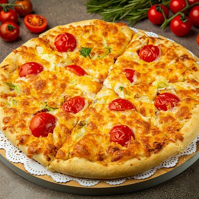 Пицца Маргарита в Грузинский дом по цене 602 ₽