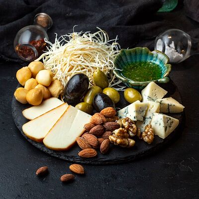 Ассорти сыров в Изи Паб по цене 1095 ₽