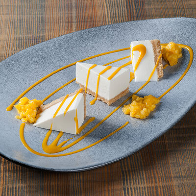 Кокосовый чизкейк с манго в Bao по цене 440 ₽