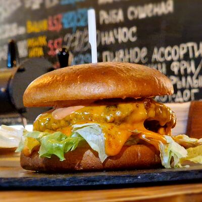 Бургер IPA в IPA beer cafe по цене 790 ₽