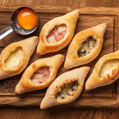 Ассорти мини-хачапури в Мараули по цене 545 ₽