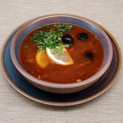 Солянка в Кафе-пекарня Susser по цене 350 ₽