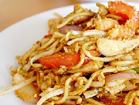 Чикен прон фраид нудлс в Ganga