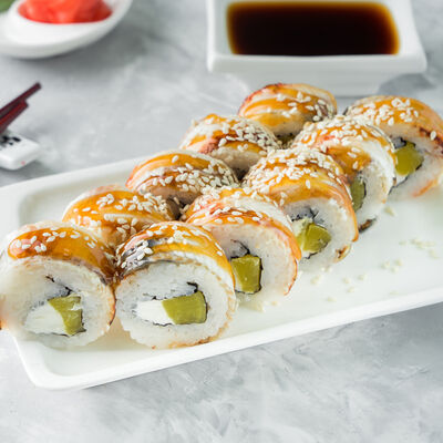 Ролл Дракон в Суши - маркет по цене 195 ₽