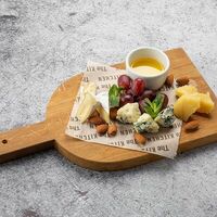 Сырное ассорти в The Kitchen