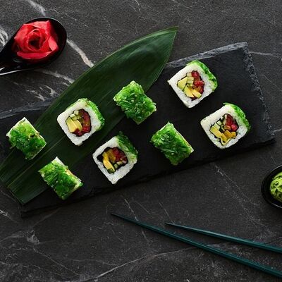 Ролл Чукав SUSHI LAND LUXURY по цене 1299 ₽