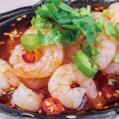 Фрикадельки из креветок в остром соусе в ГУаНЬ ЯНЬ по цене 2540 ₽