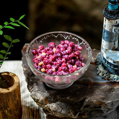 Брусника с кедровым орехом и сгущенкой в Экспедиция по цене 600 ₽