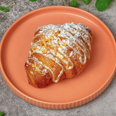 Круассан с марципаном в CHO-KAVO по цене 110 ₽