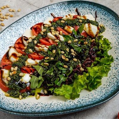 Капрезе в Сапфир Premium HITS & GRILL по цене 700 ₽