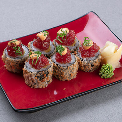 Темпура ролл с тунцом в Шикари по цене 470