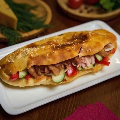 Фирменная шаурма с говядиной в The Кухня по цене 500 ₽