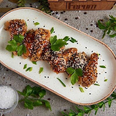 Крылышки цыпленка с соусом сладкий чили в Рестобар Ферум по цене 280