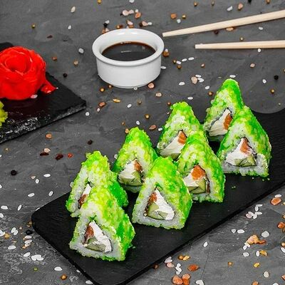 Зеленая пирамида в Суши Пати по цене 580 ₽
