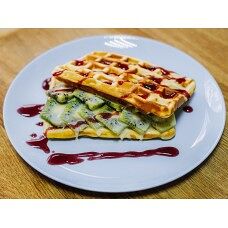 Классическая вафля с киви и сгущенкой в Маленькая Флоренция по цене 387 ₽