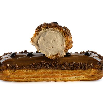 Эклер с шоколадом в Кусай эклер по цене 286 ₽