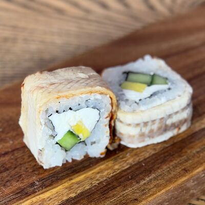 Канада с угрем в Сакура по цене 970 ₽