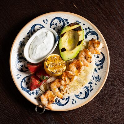 Шашлык из креветок с авокадо на гриле в Восход по цене 1200 ₽