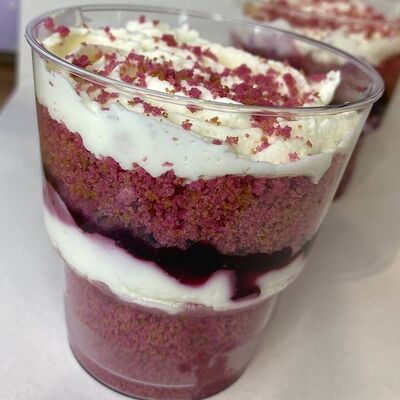 Трайфл Лавандовый в Особенный Наполеон по цене 300 ₽