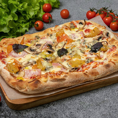 Пицца Ветчина и грибы в Pixel Pizza по цене 800 ₽